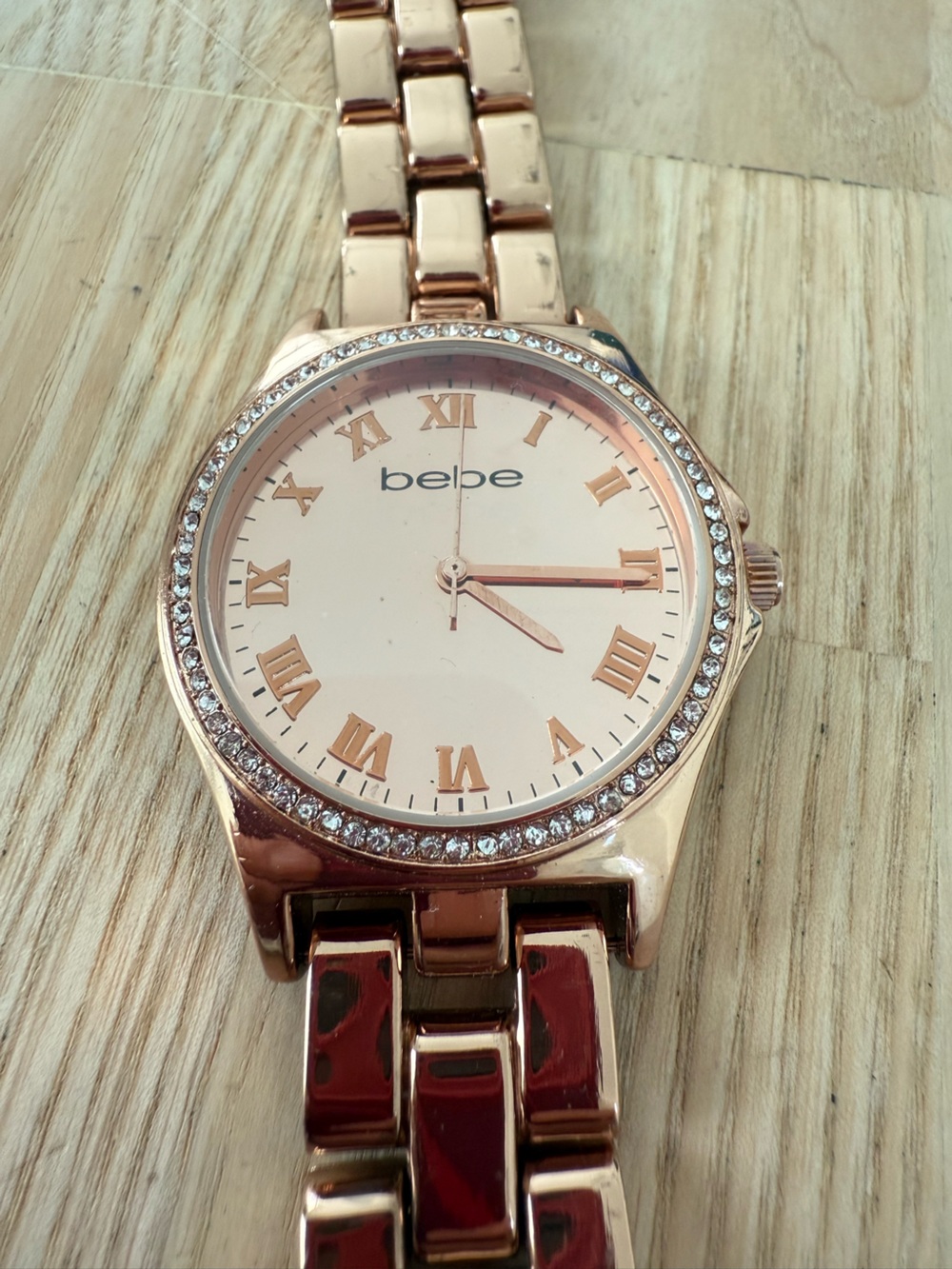 Bebe rose gold tone fashion watch NEW BATTERY